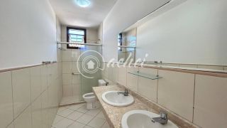 Casa 3 suítes dentro de condomínio em Vilas do Atlântico