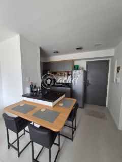 Apartamento 2 Quartos (1 Suíte) Frente Mar no Beach Class Jaguaribe