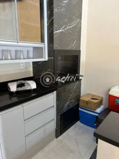 Casa localizada no Condomínio Vog Ville