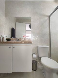 Casa de Alto Padrão à Venda no Miragem