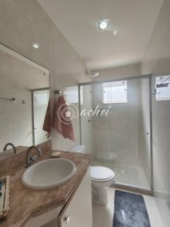 Casa de Alto Padrão à Venda no Miragem