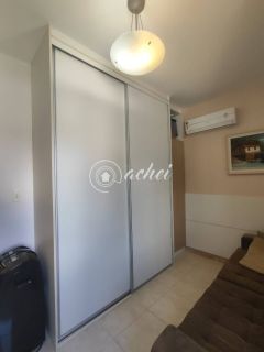 Casa de Alto Padrão à Venda no Miragem