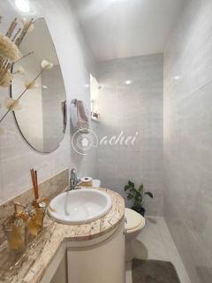 Casa de Alto Padrão à Venda no Miragem