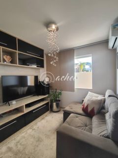 Casa de Alto Padrão à Venda no Miragem