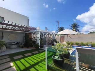 Casa de Alto Padrão à Venda no Miragem