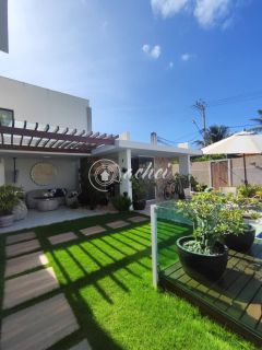 Casa de Alto Padrão à Venda no Miragem