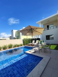 Casa de Alto Padrão à Venda no Miragem