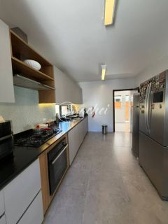 Casa em condomínio fechado com 5 quartos, piscina privativa e terreno de 400m² em Buraquinho, Lauro de Freitas