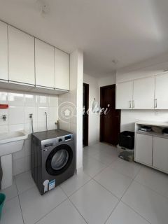 Casa em condomínio fechado com 5 quartos, piscina privativa e terreno de 400m² em Buraquinho, Lauro de Freitas