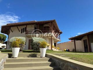 Casa à venda com quarto térreo
