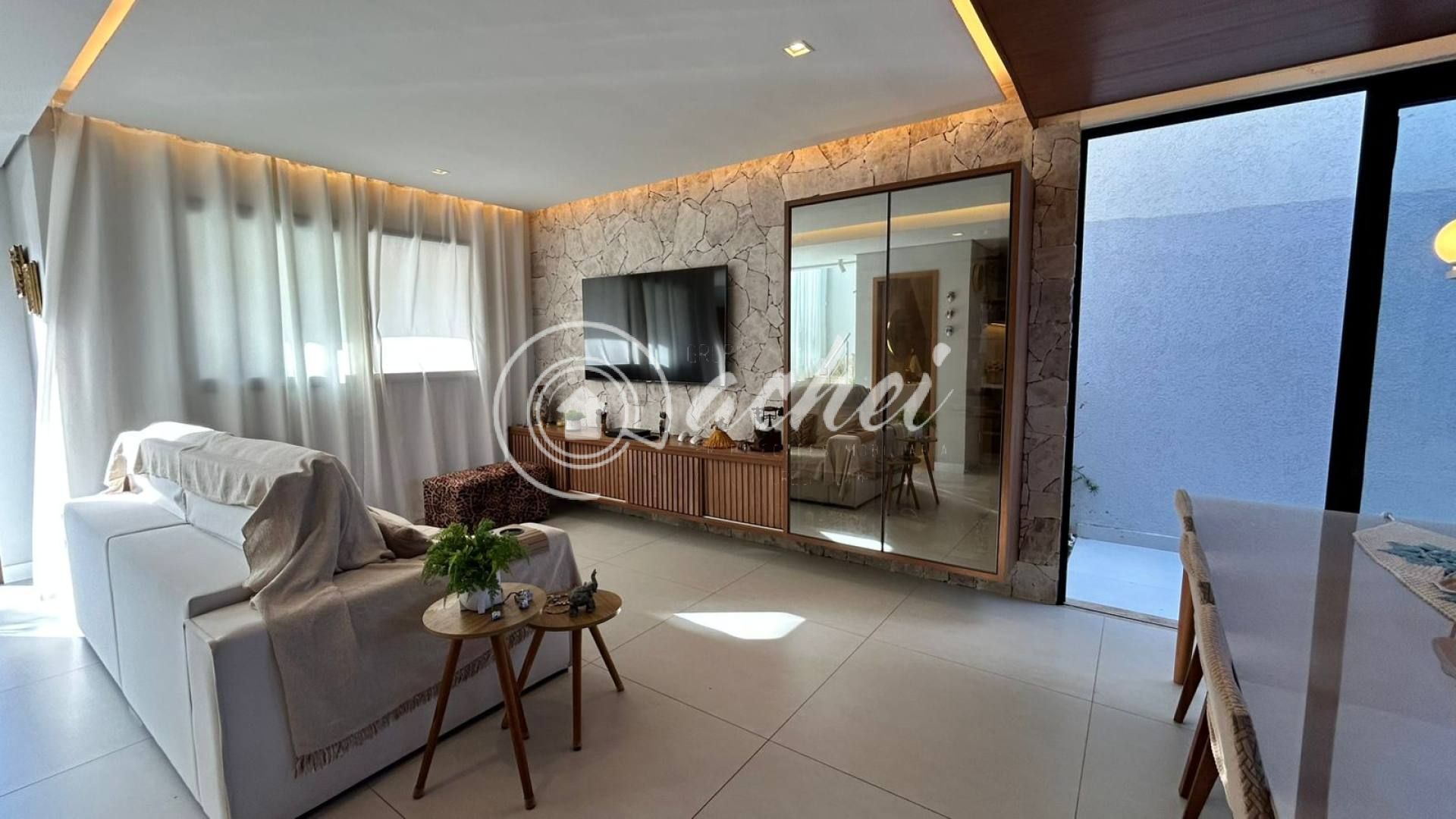 Casa 3/4 moderna em Buraquinho