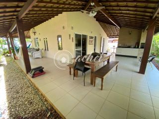 Casa à venda em condomínio clube – Priscila Dutra