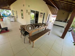 Casa à venda em condomínio clube – Priscila Dutra