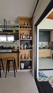 Casa moderna 4/4, finamente decorada, energia solar, Condomínio com infraestrutura completa.