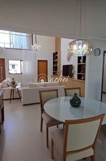 Casa moderna 4/4, finamente decorada, energia solar, Condomínio com infraestrutura completa.