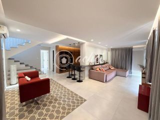 Casa de Condomínio  4/4 e  2 suítes  Busca Vida (Abrantes)