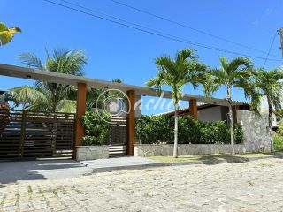 Casa de Condomínio  4/4 e  2 suítes  Busca Vida (Abrantes)