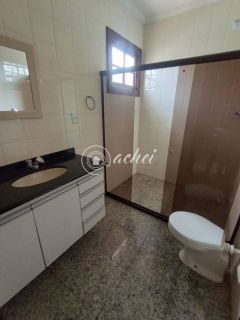 Exclusividade em Alameda Fechada: Casa com 3 Suítes e Lazer Privativo em Vilas do Atlântico