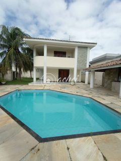 Exclusividade em Alameda Fechada: Casa com 3 Suítes e Lazer Privativo em Vilas do Atlântico