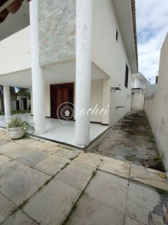 Exclusividade em Alameda Fechada: Casa com 3 Suítes e Lazer Privativo em Vilas do Atlântico