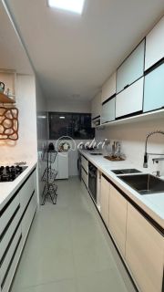 Lindíssimo Apartamento 3/4 com Varanda em Abrantes – Condomínio com Lazer Completo!