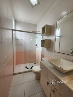 Casa Térrea em Vilas do Atlântico: 3 Suítes, Piscina e Área gourmet