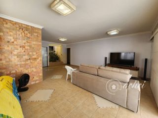 Casa Térrea em Vilas do Atlântico: 3 Suítes, Piscina e Área gourmet