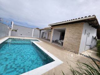 Casa Térrea em Vilas do Atlântico: 3 Suítes, Piscina e Área gourmet