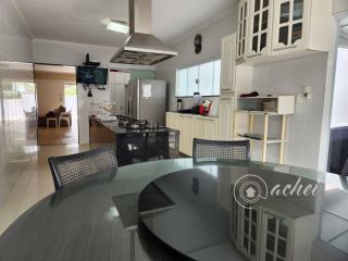 Casa Térrea em Vilas do Atlântico: 3 Suítes, Piscina e Área gourmet