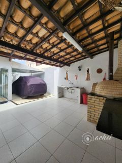 Casa Térrea em Vilas do Atlântico: 3 Suítes, Piscina e Área gourmet