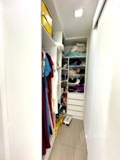 Casa 4/4 em Condomínio Fechado à Venda em Buraquinho
