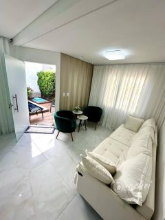 Casa 4/4 em Condomínio Fechado à Venda em Buraquinho