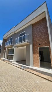 Casa Duplex à Venda – 4 Quartos | Suíte no Térreo | Nascente