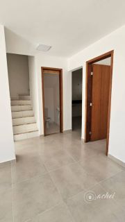 Casa Duplex à Venda – 4 Quartos | Suíte no Térreo | Nascente