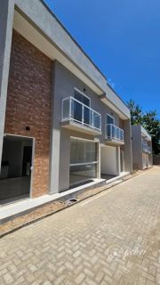 Casa Duplex à Venda – 4 Quartos | Suíte no Térreo | Nascente