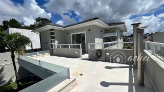 Residência de Alto Padrão com 3 Suítes, Piscina e Área Gourmet