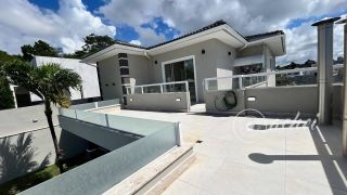 Residência de Alto Padrão com 3 Suítes, Piscina e Área Gourmet