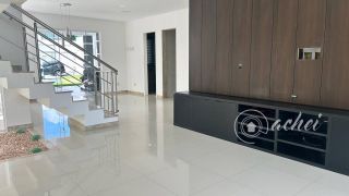 Residência de Alto Padrão com 3 Suítes, Piscina e Área Gourmet