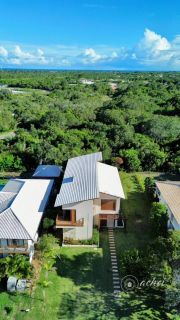 ALTO PADRÃO NA PRAIA DO FORTE – CASA 5 SUÍTES