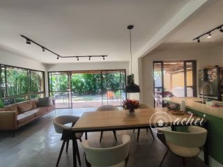 CASA DUPLEX COM 4 SUÍTES, ENERGIA SOLAR E ÁREA GOURMET