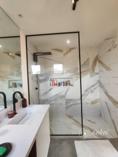 CASA DUPLEX COM 4 SUÍTES, ENERGIA SOLAR E ÁREA GOURMET