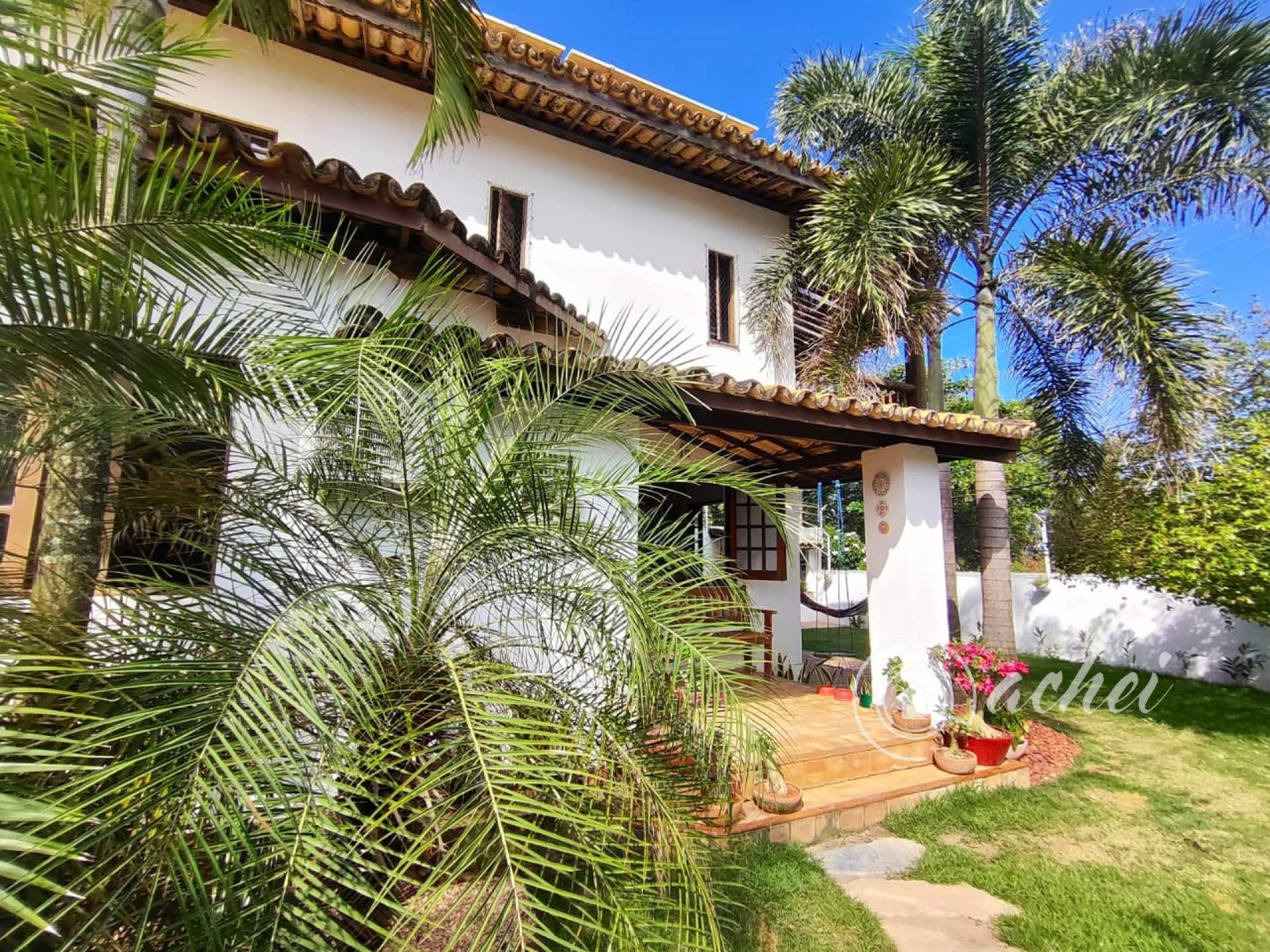 Casa Duplex em Buraquinho 3 suítes, póxima à Praia