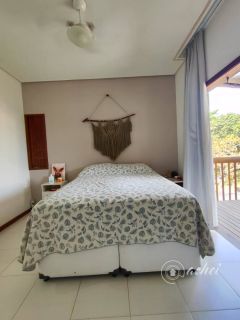 Casa Duplex em Buraquinho 3 suítes, póxima à Praia