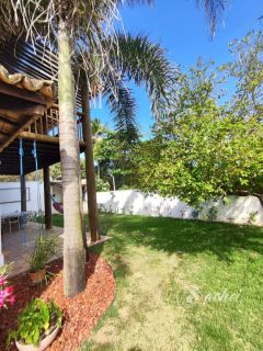Casa Duplex em Buraquinho 3 suítes, póxima à Praia