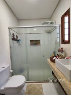 Casa Duplex em Buraquinho 3 suítes, póxima à Praia