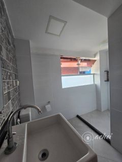 Casa Solta com 4 quartos mais 1 dependência completa no Miragem, Quintal Amplo e Sistema Solar