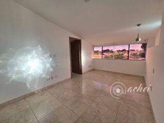 Casa Solta com 4 quartos mais 1 dependência completa no Miragem, Quintal Amplo e Sistema Solar