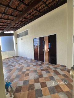 Casa Solta com 4 quartos mais 1 dependência completa no Miragem, Quintal Amplo e Sistema Solar