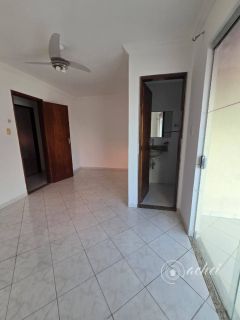 Casa Solta com 4 quartos mais 1 dependência completa no Miragem, Quintal Amplo e Sistema Solar