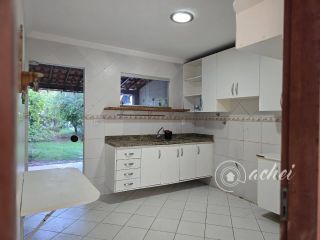 Casa Solta com 4 quartos mais 1 dependência completa no Miragem, Quintal Amplo e Sistema Solar
